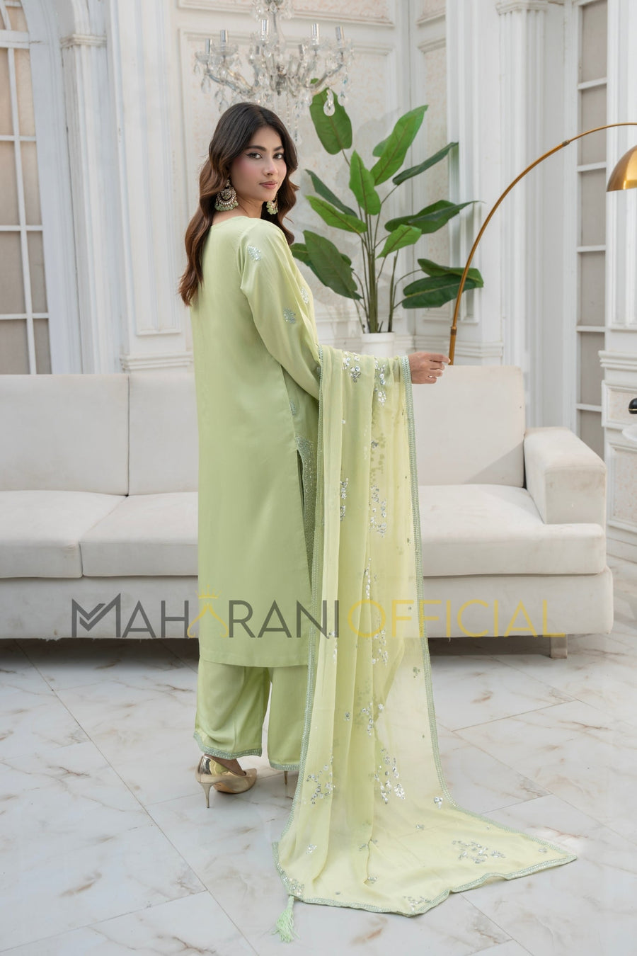 Noor e eid Pista 3 piece Embroidered Stitched suit