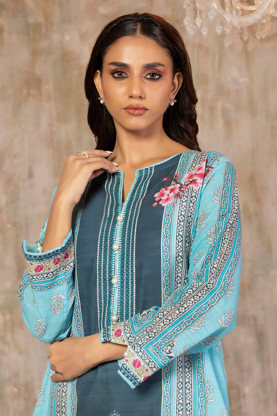 Khaddar Heritage Handwoven Embroidered Kurta