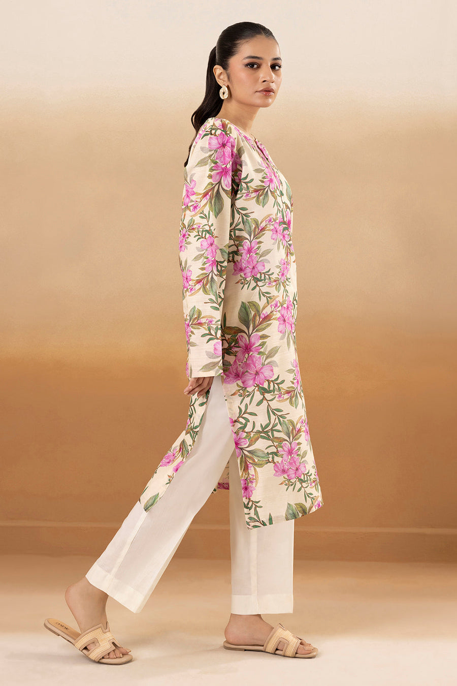 Ivory Khaddar 1-Piece Kurta | Floral Print with Keyhole Neckline