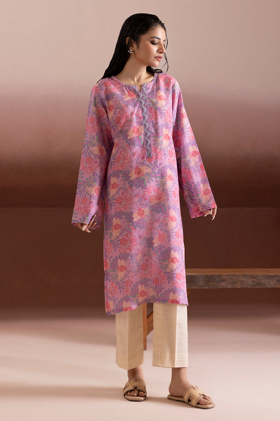 Tea Pink Khaddar 1-Piece Kurta | Floral Print