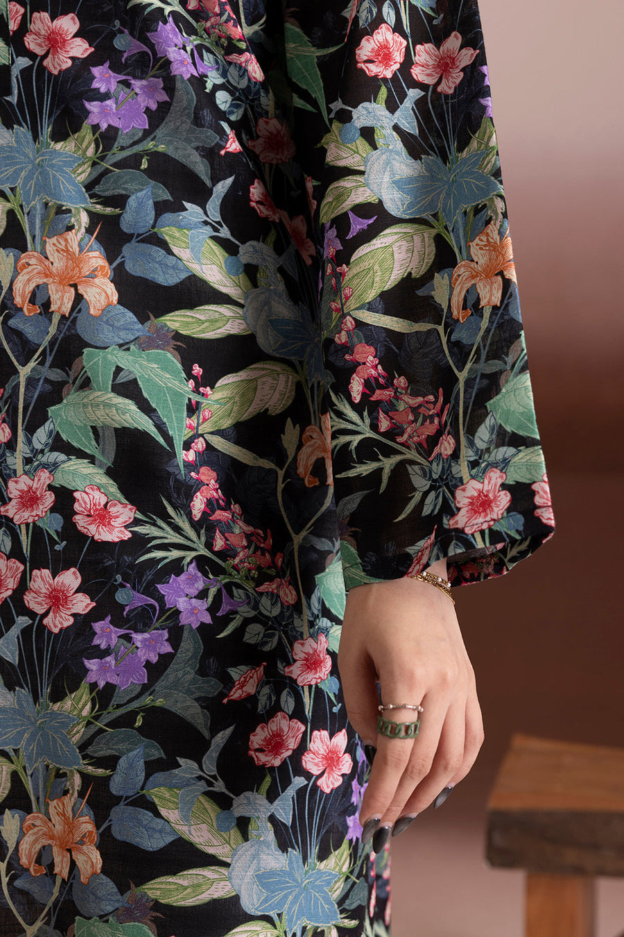 Black Floral Khaddar 1-Piece Kurta | Botanical Print