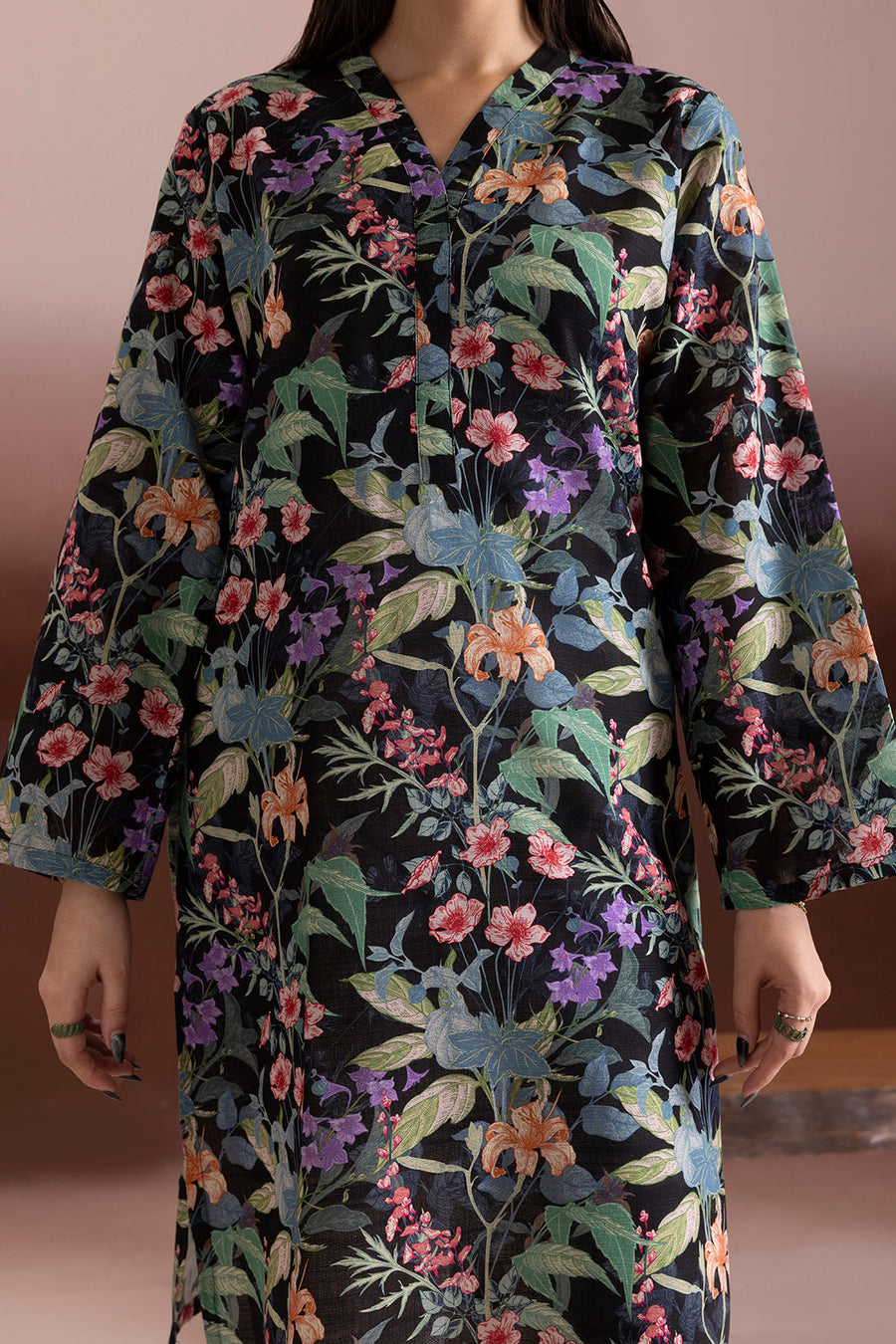 Black Floral Khaddar 1-Piece Kurta | Botanical Print