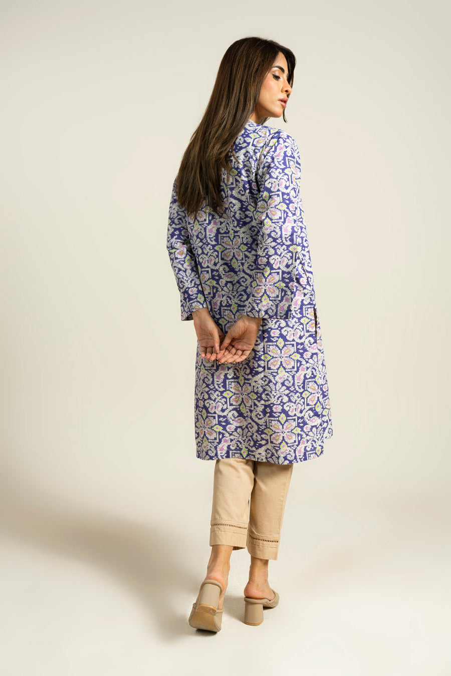 Timeless Khaddar Printed Shirt - Pehnaawaa