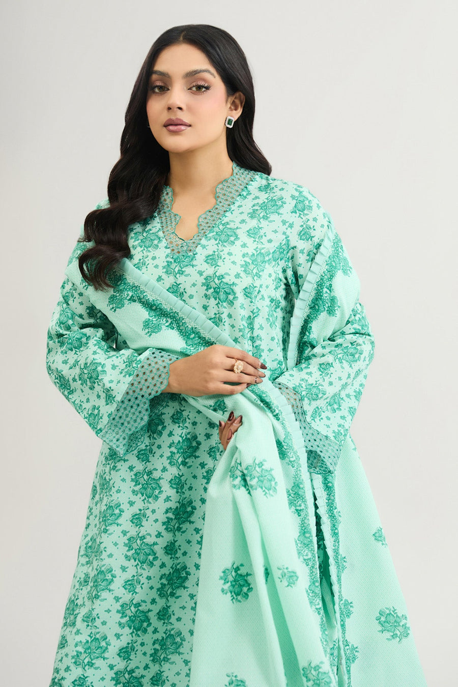 LAWN | EMBROIDERED - Pehnaawaa