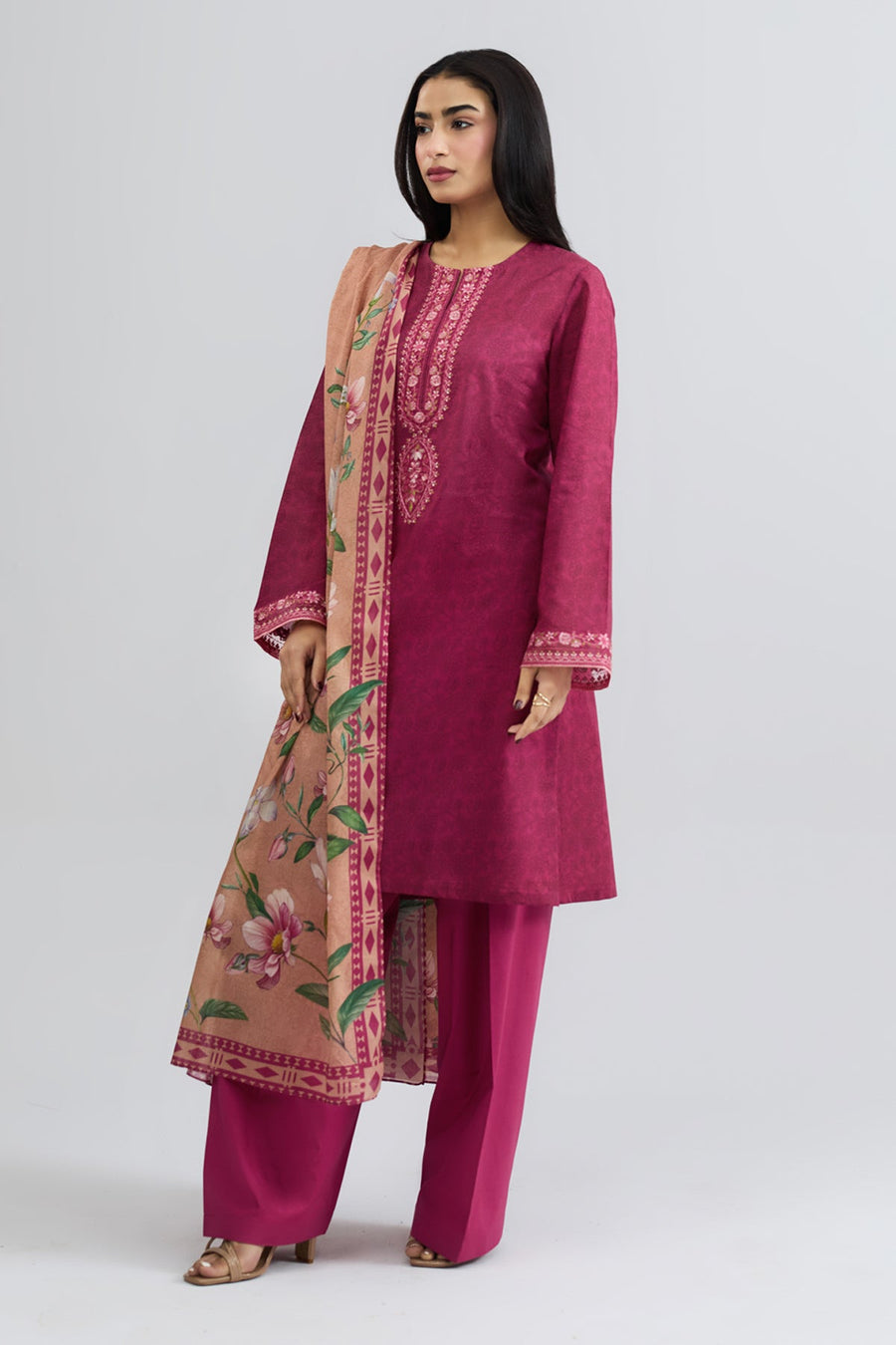 LAWN | EMBROIDERED - Pehnaawaa