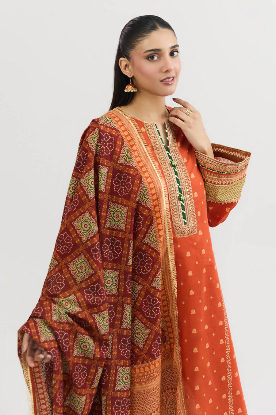 LAWN | EMBROIDERED - Pehnaawaa