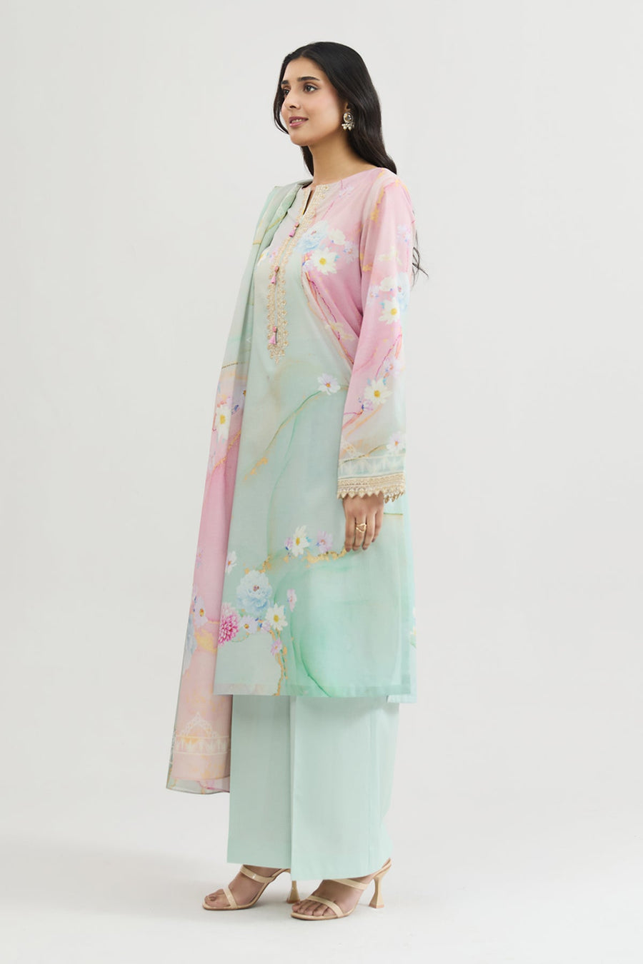 LAWN | EMBROIDERED - Pehnaawaa