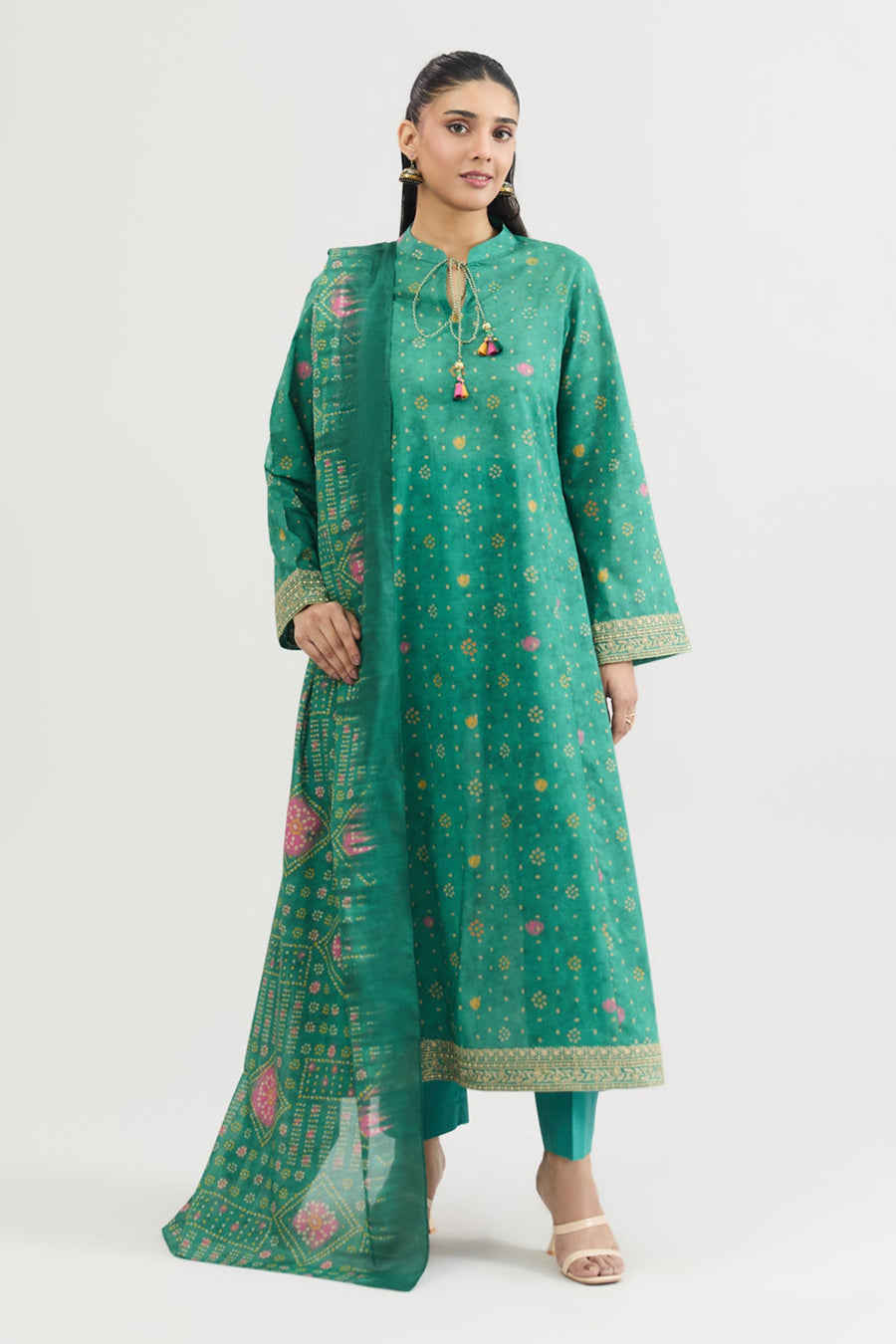 LAWN | EMBROIDERED - Pehnaawaa