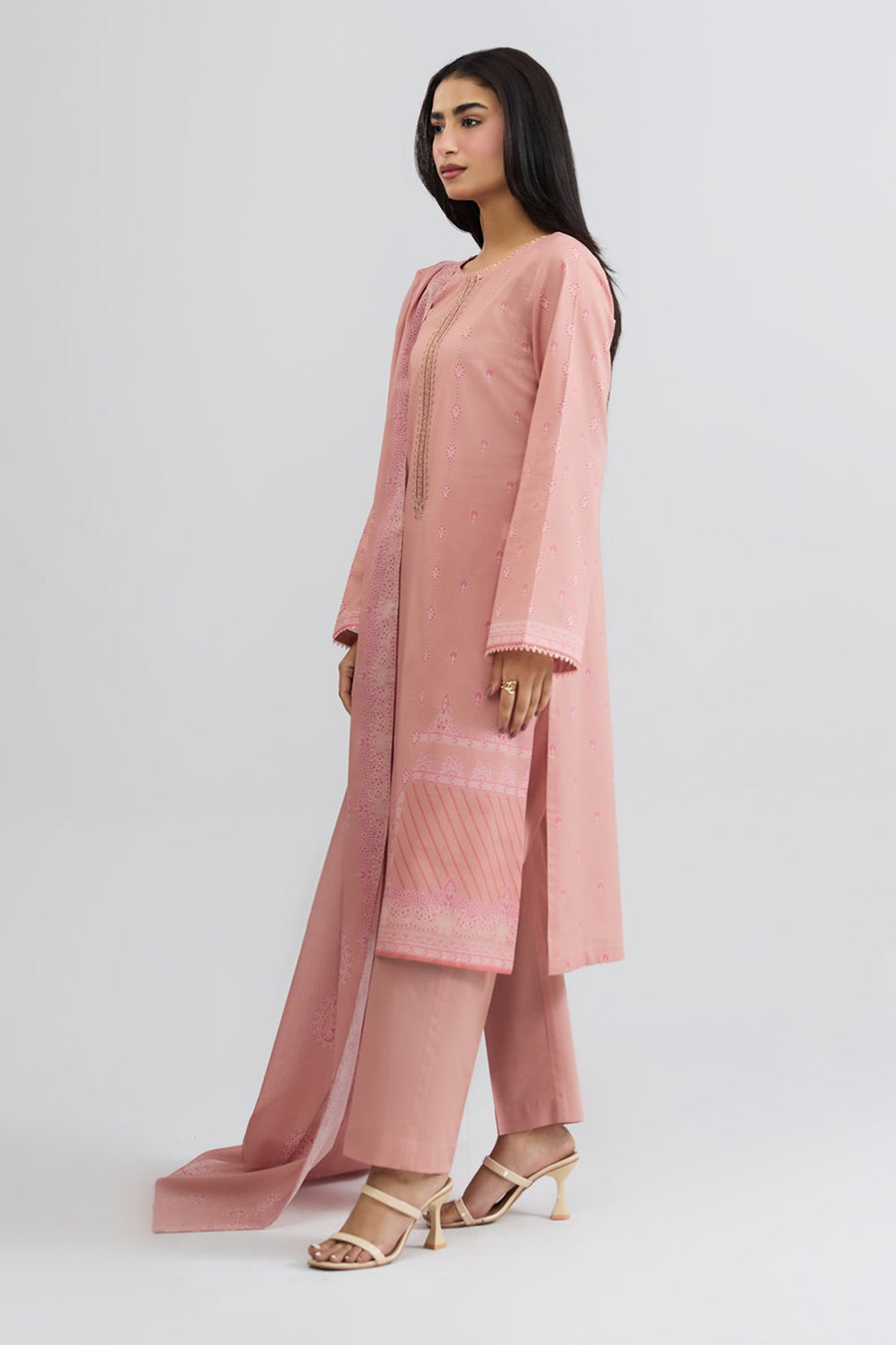 LAWN | EMBROIDERED - Pehnaawaa