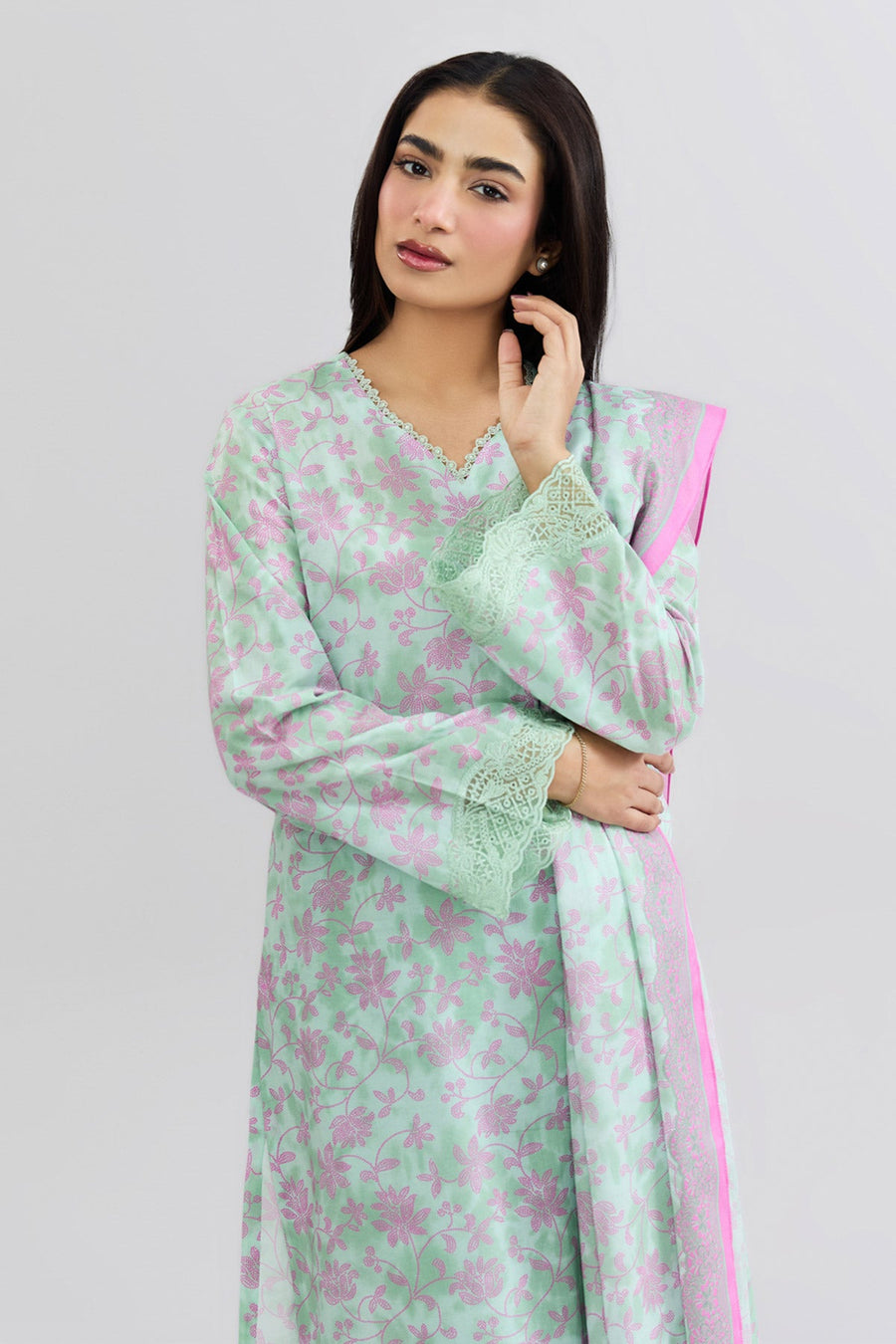 LAWN | EMBROIDERED - Pehnaawaa