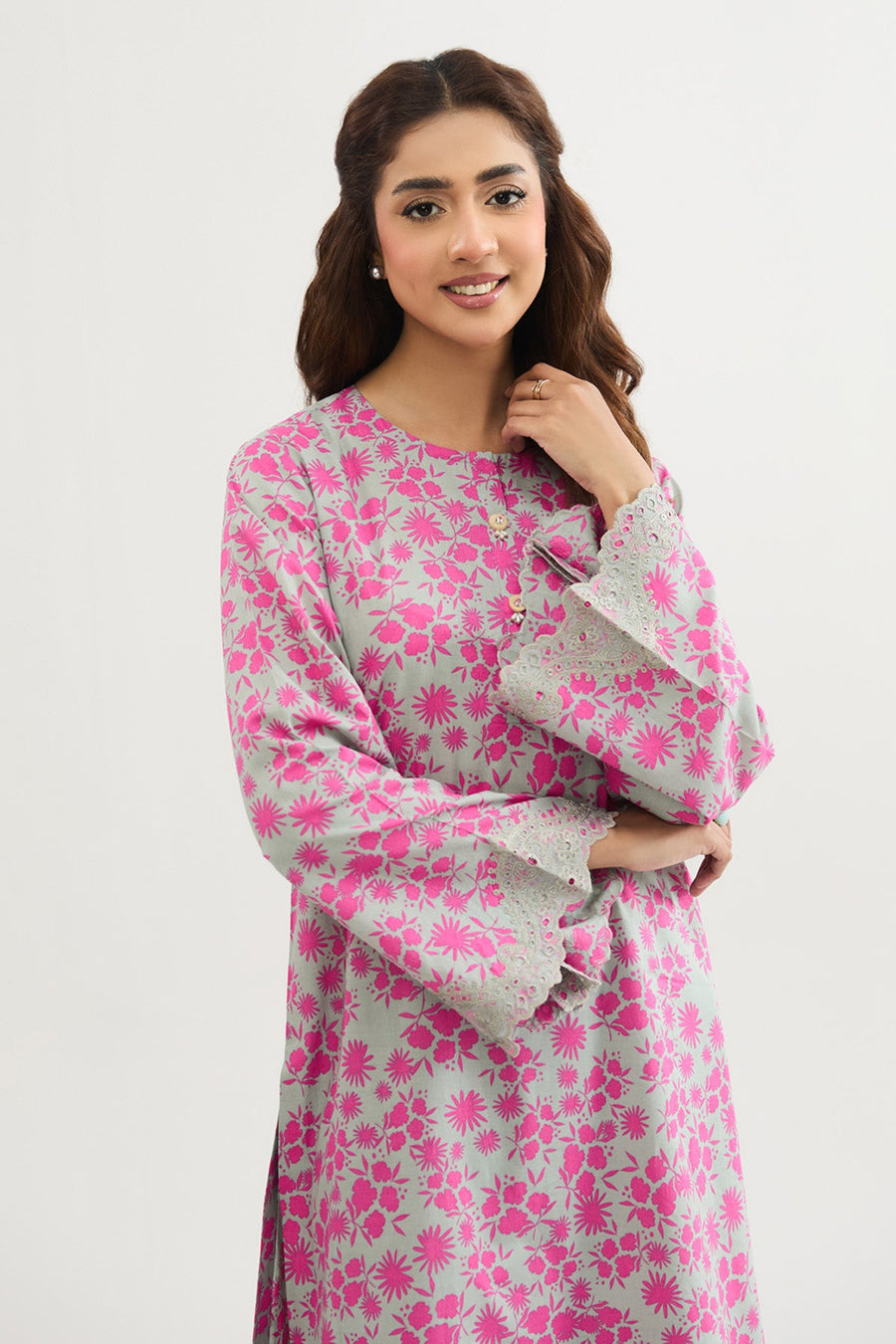 LAWN | EMBROIDERED - Pehnaawaa