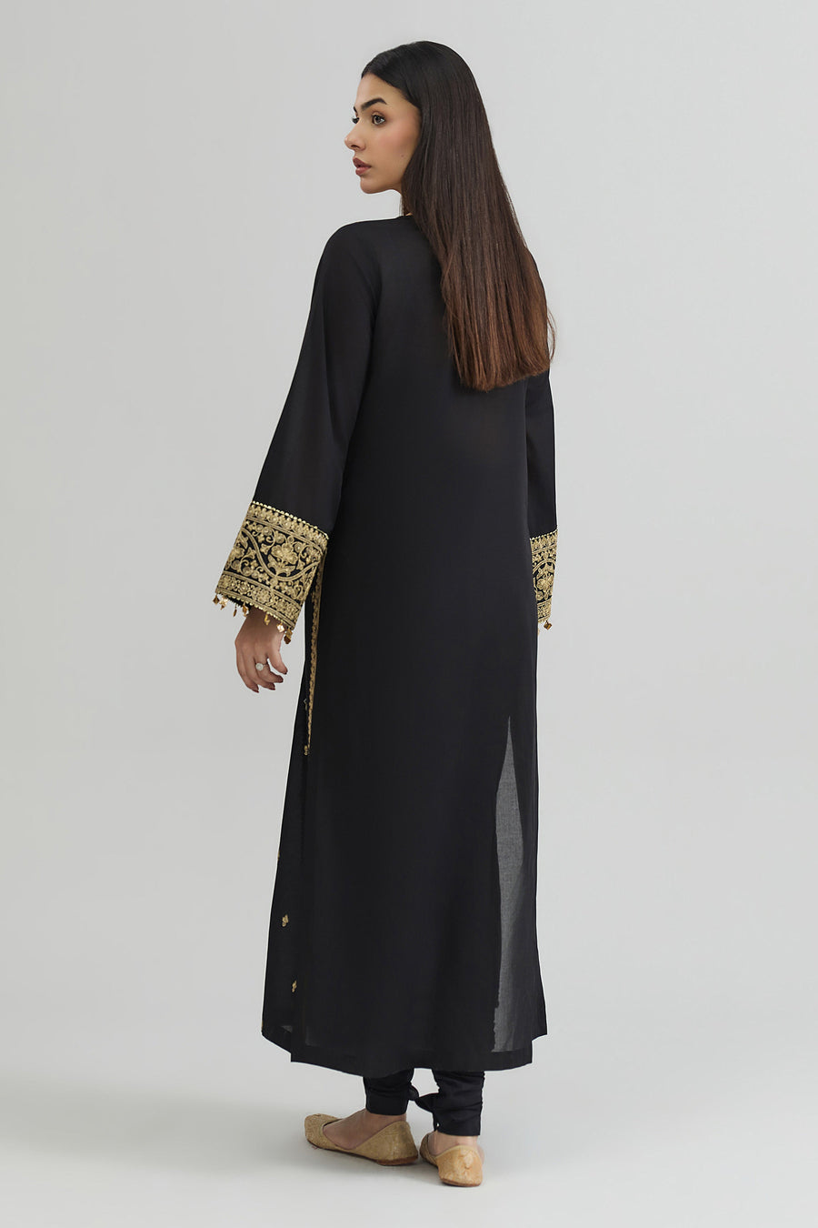 LAWN | EMBROIDERED - Pehnaawaa
