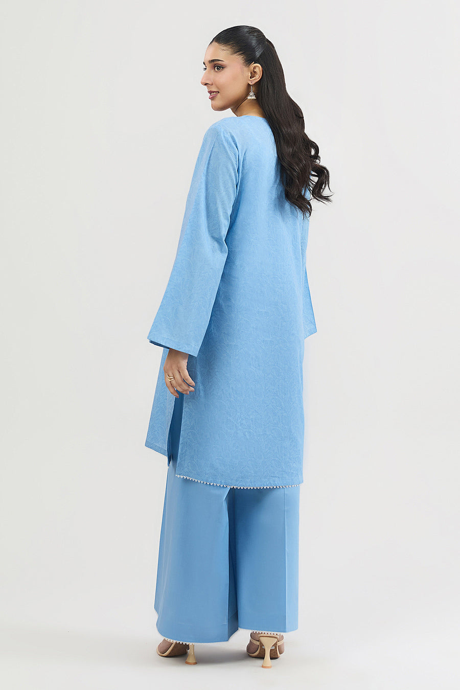 LAWN | EMBROIDERED - Pehnaawaa