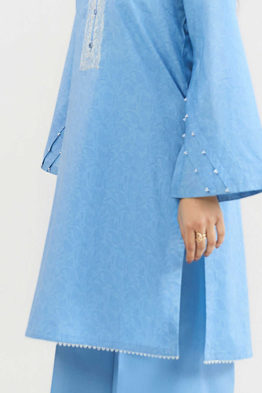 LAWN | EMBROIDERED - Pehnaawaa