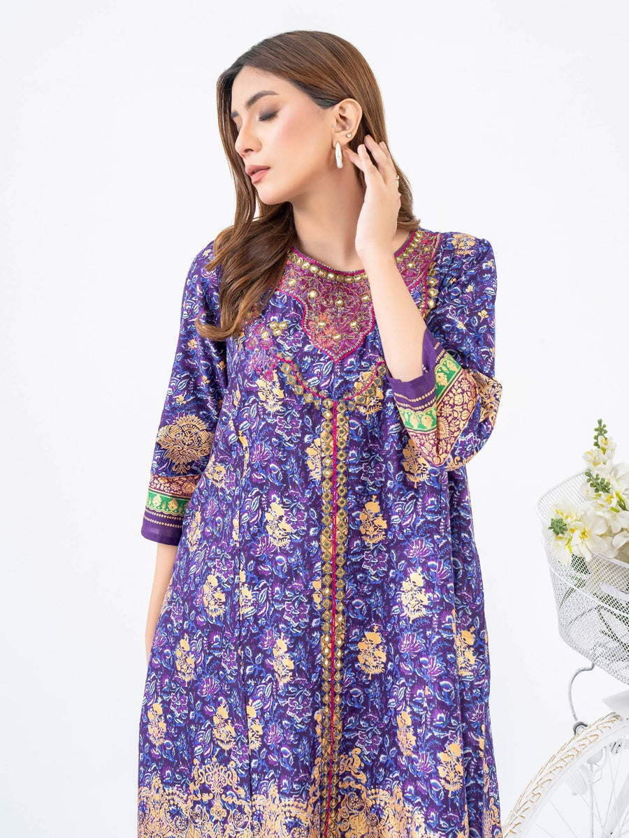 Cambric Pishwas - Embroidered (Pret) - Pehnaawaa