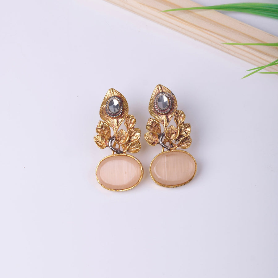 Designer's Leaf Studs - Pehnaawaa
