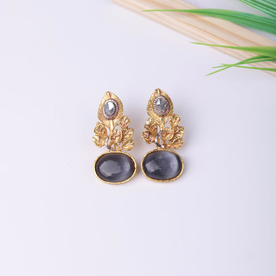 Designer's Leaf Studs - Pehnaawaa