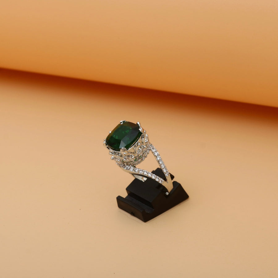 Diamonds Crystals Ring - Pehnaawaa