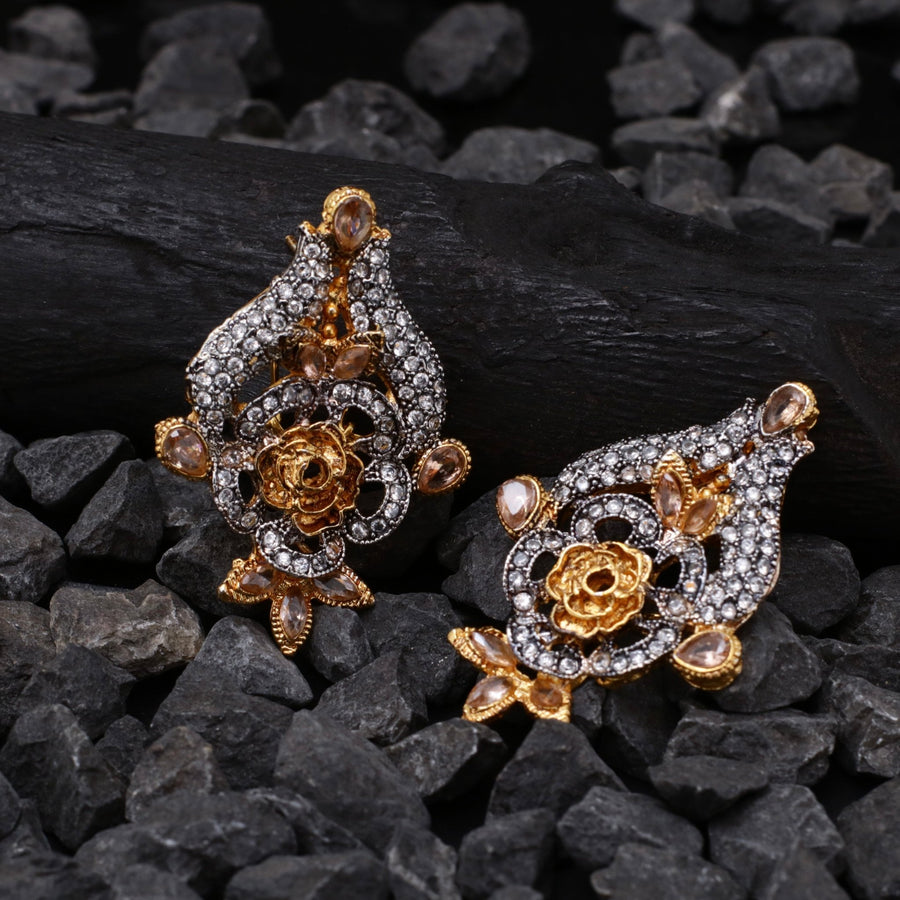 Leaves Studs 04 - Pehnaawaa