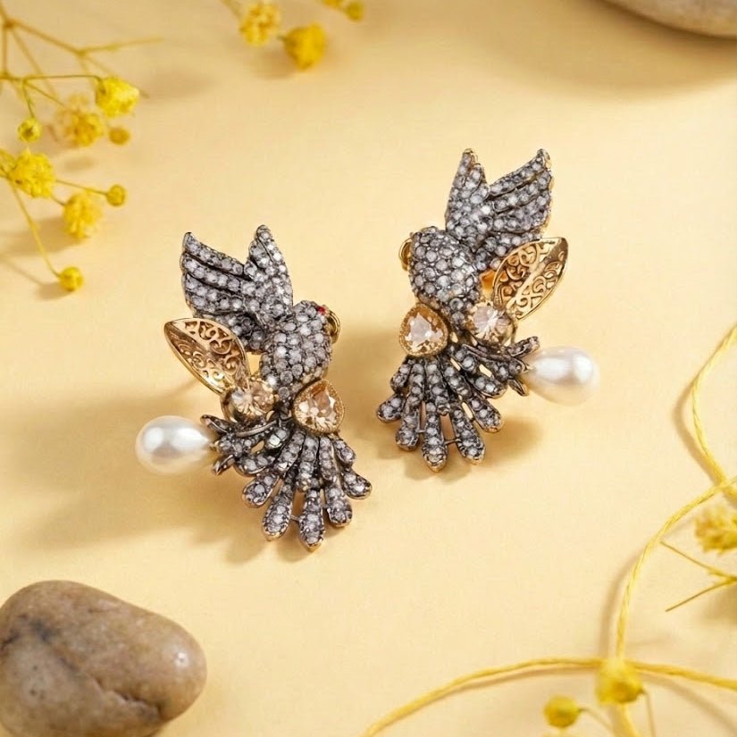 Parrot Earring - Pehnaawaa