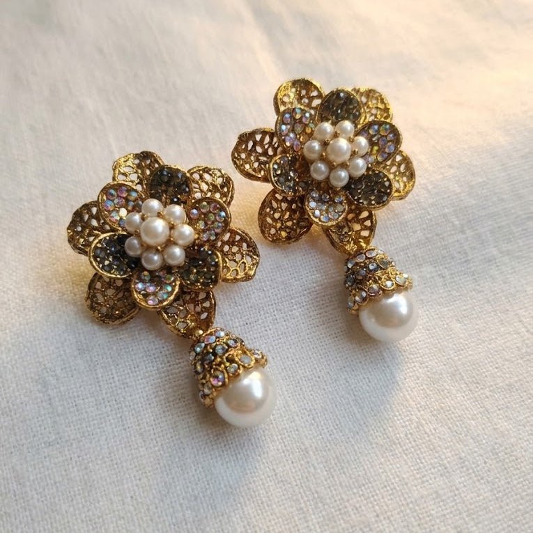 Pearl Petal Mini Jhumkas - Pehnaawaa