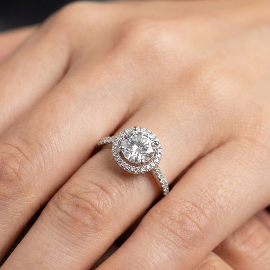 PLATINUM ROUND DIAMOND RING - Pehnaawaa