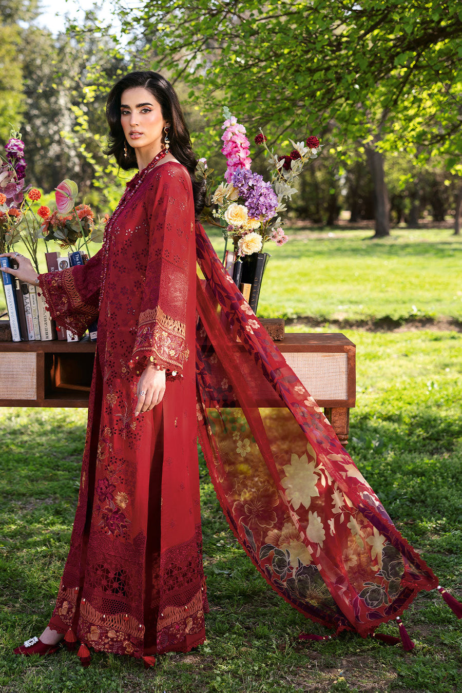 Ruby Luxe Embroidered Lawn 3-Piece Suit with Digital Printed Chiffon Dupatta - Pehnaawaa