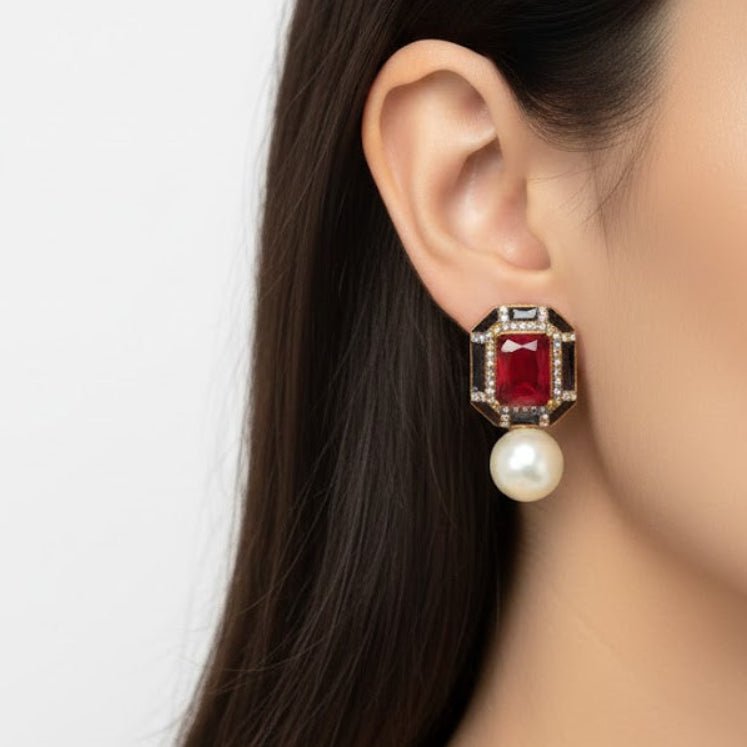 Sadaf Glow Studs - Pehnaawaa