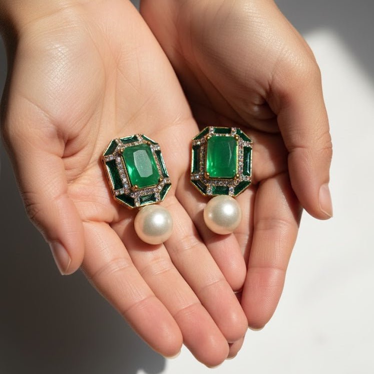 Sadaf Glow Studs - Pehnaawaa