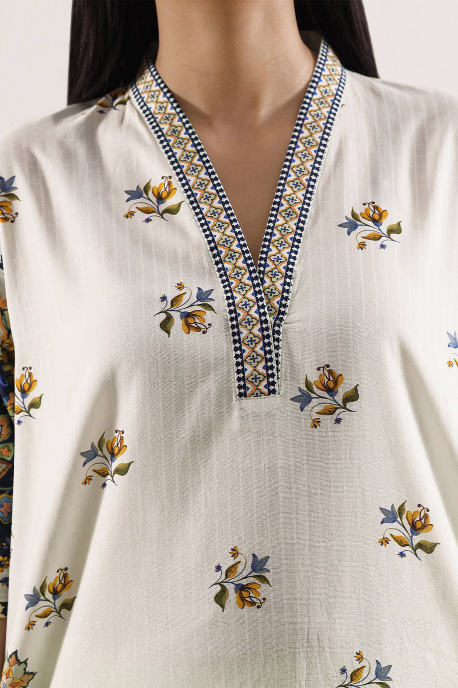 Printed Strip Lawn Stitched Shirt - Pehnaawaa