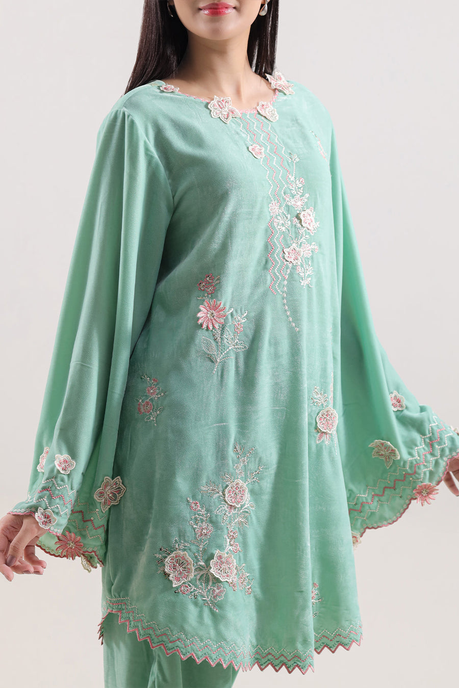 Solid Embroidered Velvet Stitched (Shirt/Trouser) - Pehnaawaa
