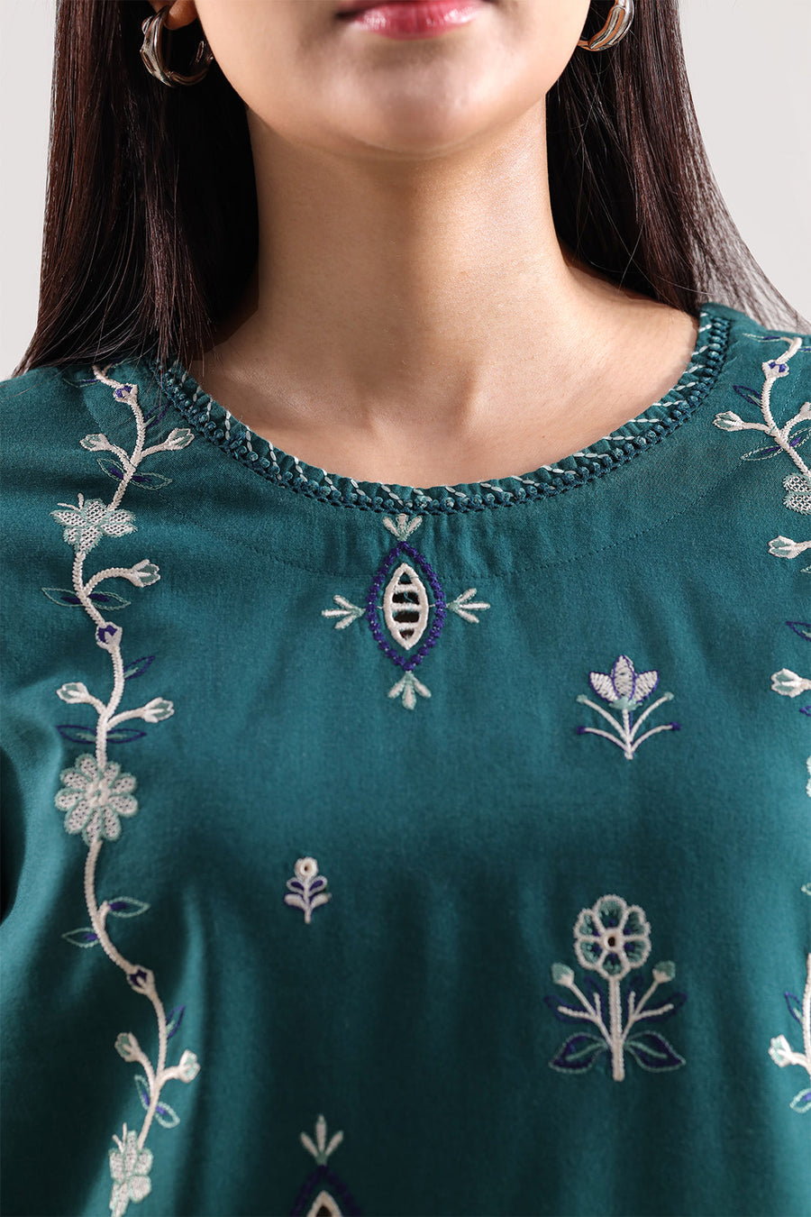 Solid Embroidered Cambric Stitched 3 Piece - Pehnaawaa