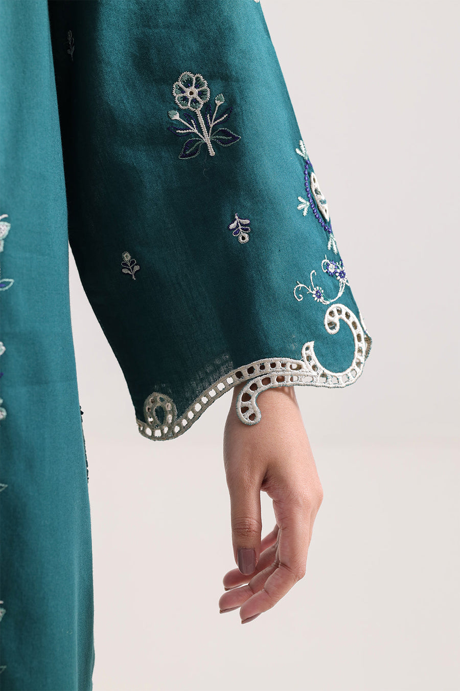 Solid Embroidered Cambric Stitched 3 Piece - Pehnaawaa