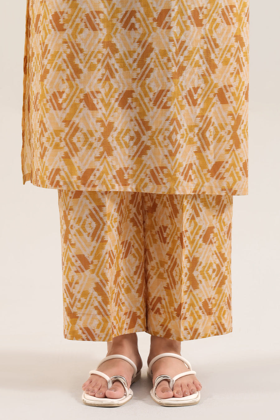 Printed Self Strip Embroidered | Stitched 3818 133818 - Pehnaawaa