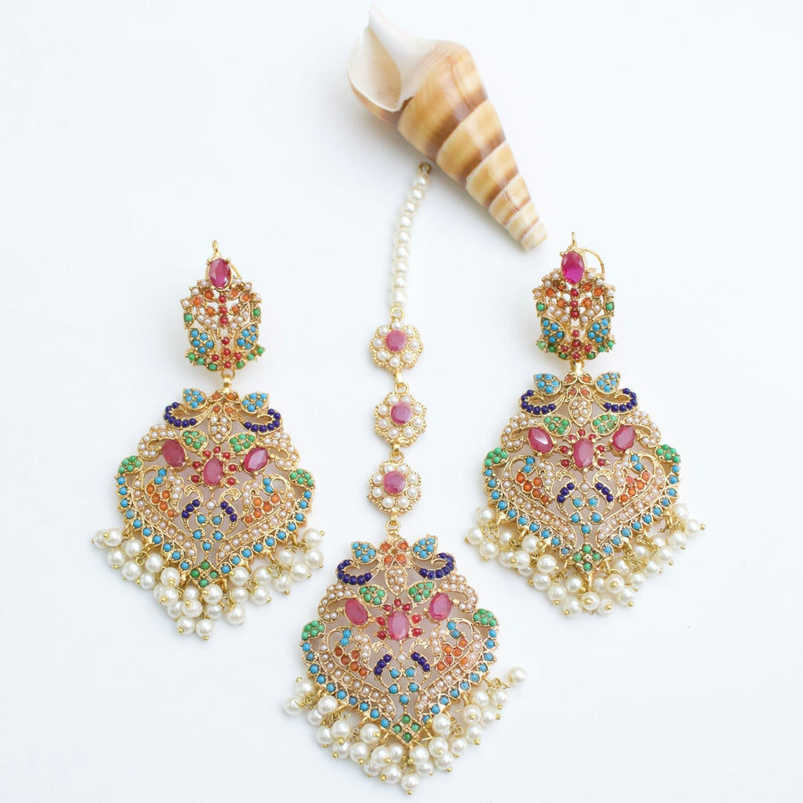 Stunning Earrings with Teeka - Pehnaawaa