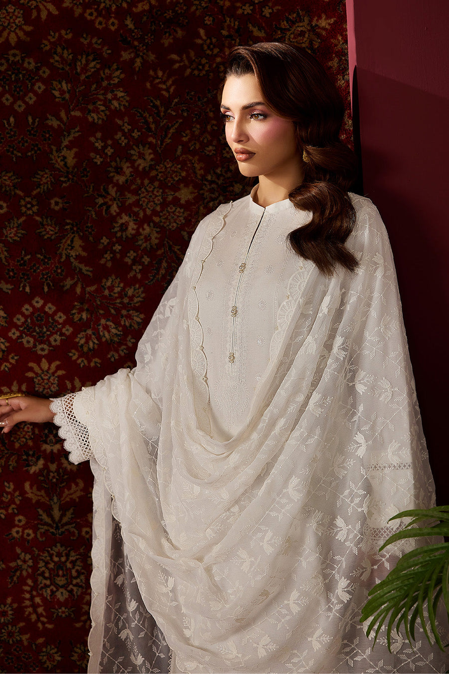 Ivory Serenade – Embroidered Off-White Lawn 3-Piece Festive Suit - Pehnaawaa