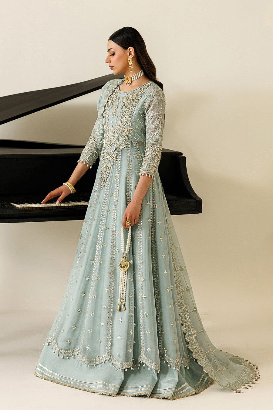 The Majestic 18-Panel Pishwas: Hand-Crafted Bamber Chiffon & Raw Silk Set - Pehnaawaa