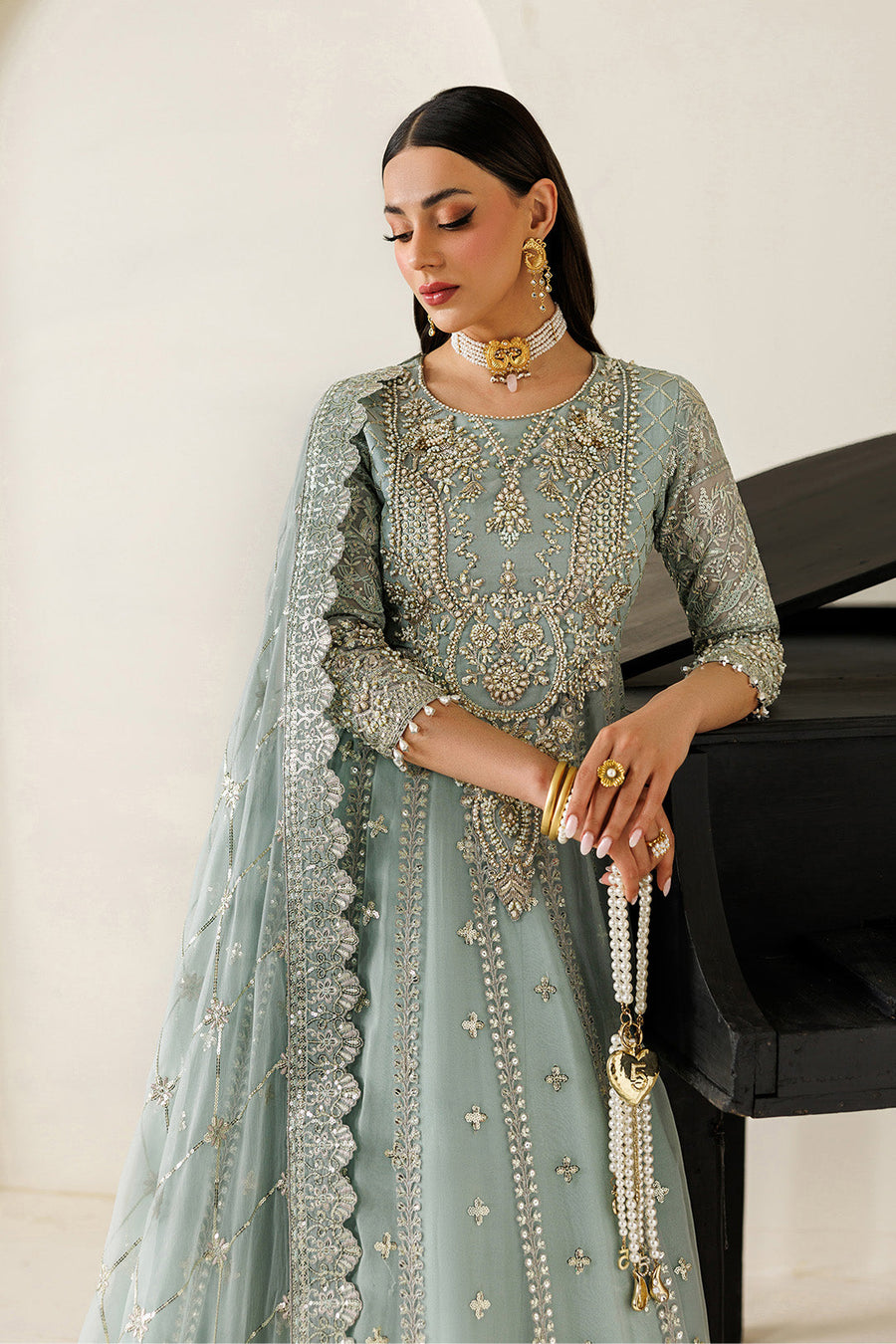 The Majestic 18-Panel Pishwas: Hand-Crafted Bamber Chiffon & Raw Silk Set - Pehnaawaa