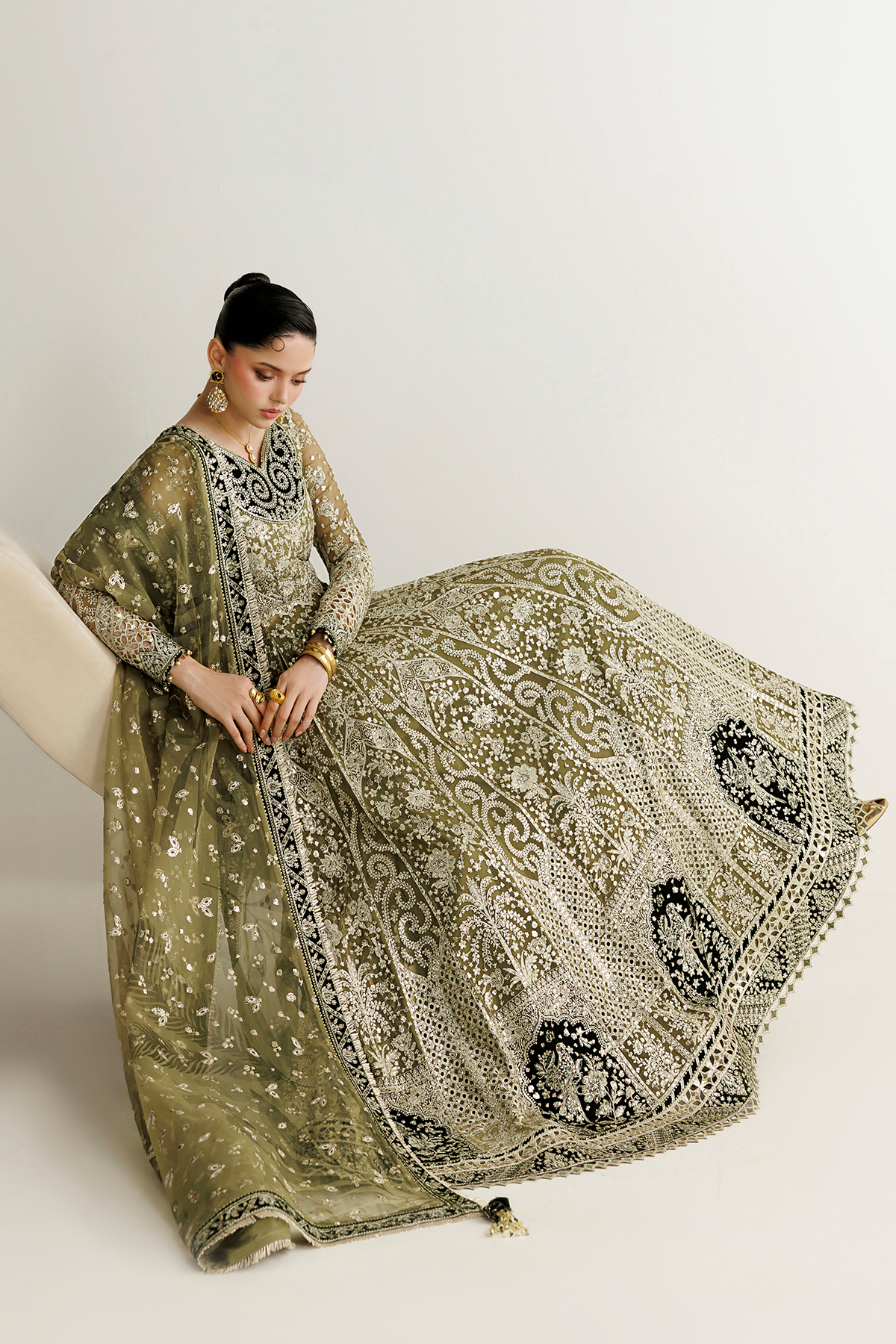 Embroidered Chiffon 3-Piece Formal Suit with Velvet Details