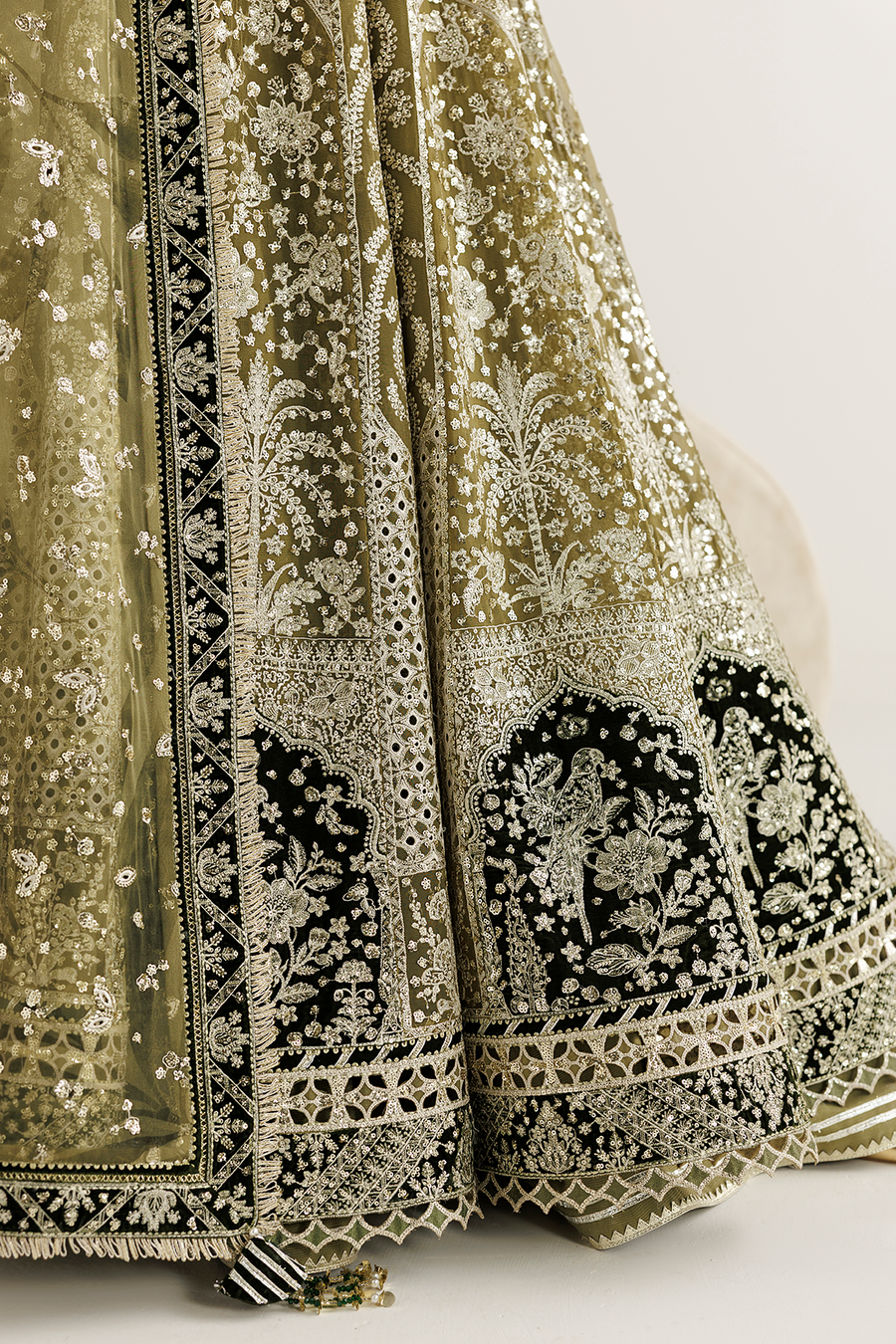 Embroidered Chiffon 3-Piece Formal Suit with Velvet Details
