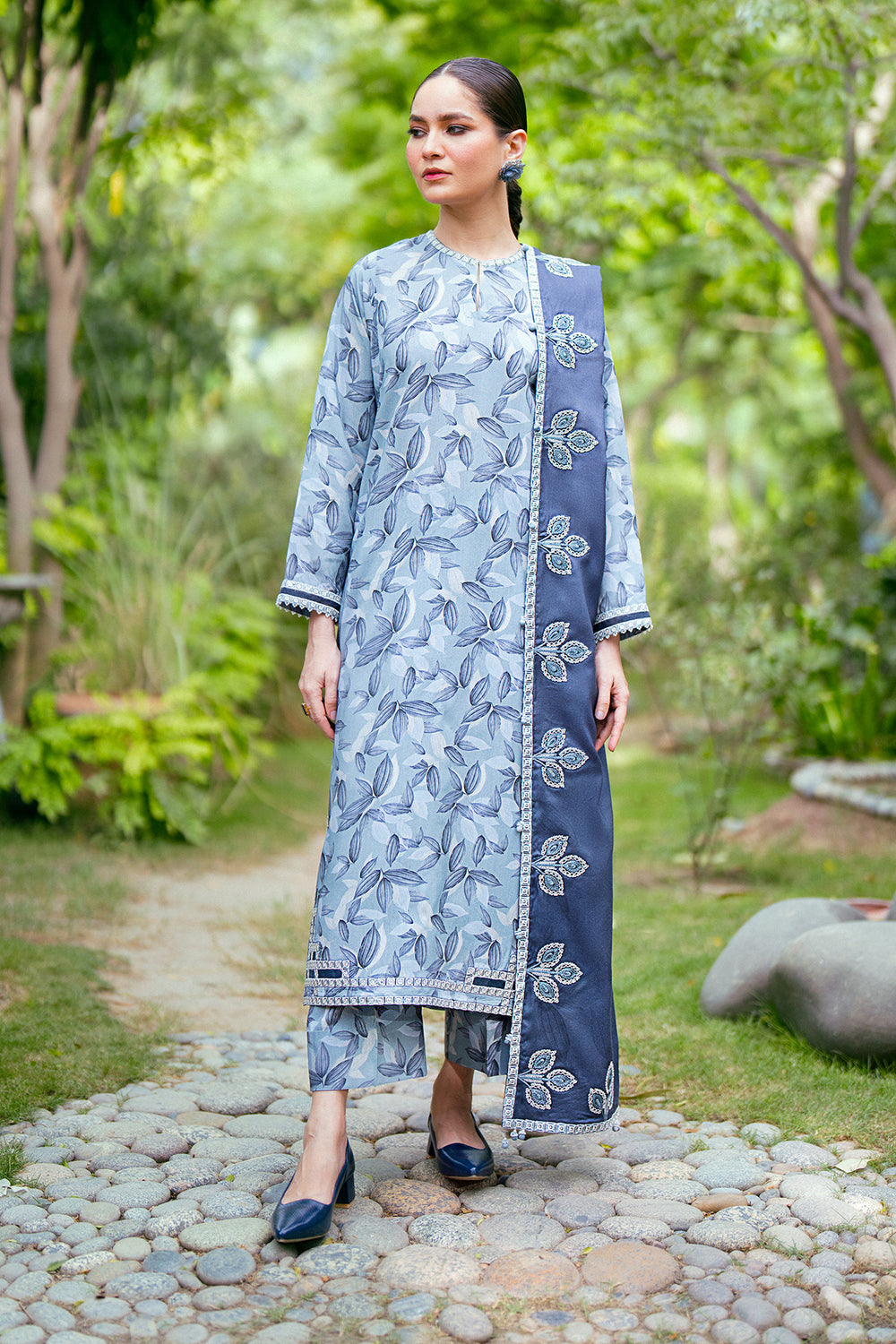 EMBROIDERED VISCOSE 3-Piece