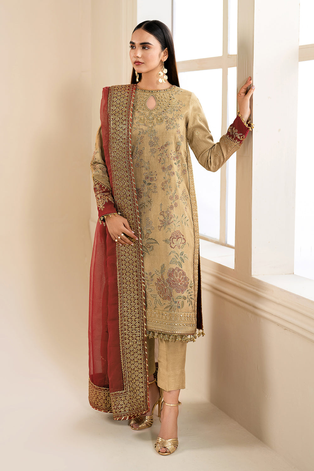 EMBROIDERED SILK 3-Piece