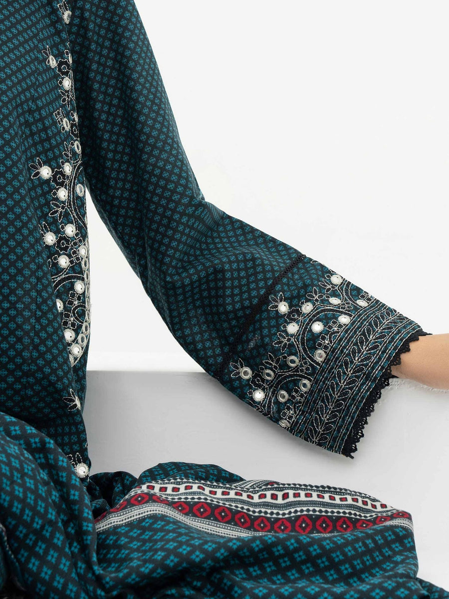 2 Piece Khaddar Suit - Embroidered (Pret) - Pehnaawaa