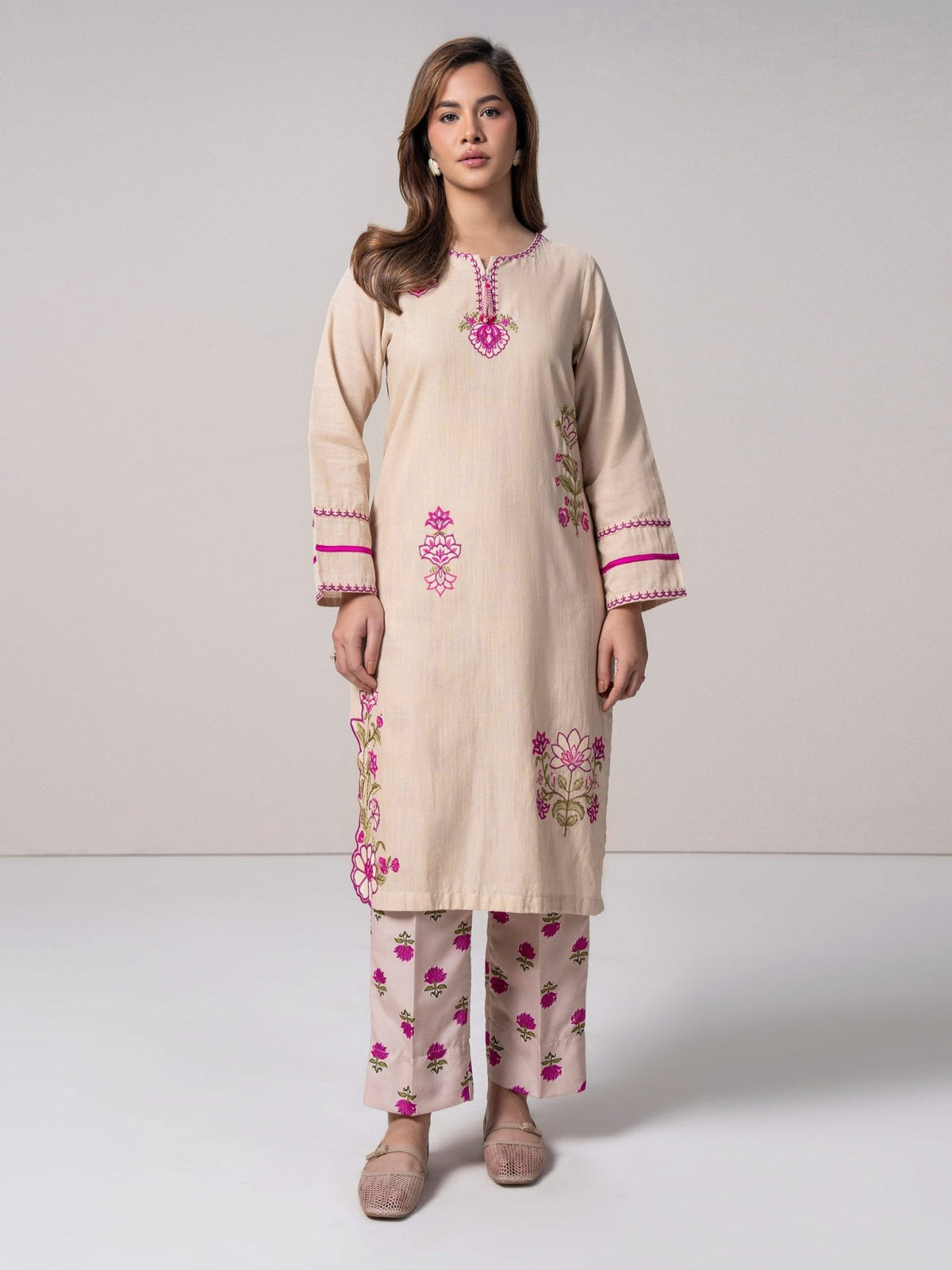 2 Piece Slub Khaddar Suit- Embroidered (Pret)