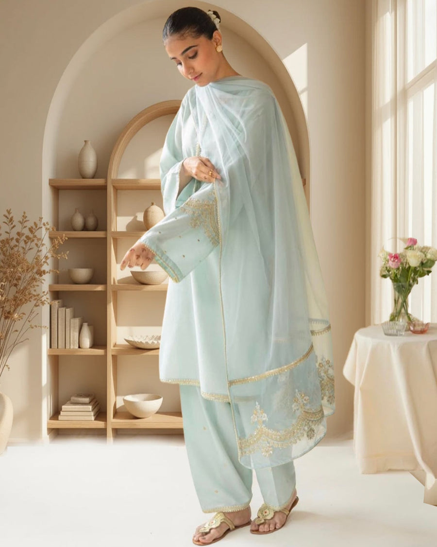Aqua Bloom – Stylish Summer Suit for Women