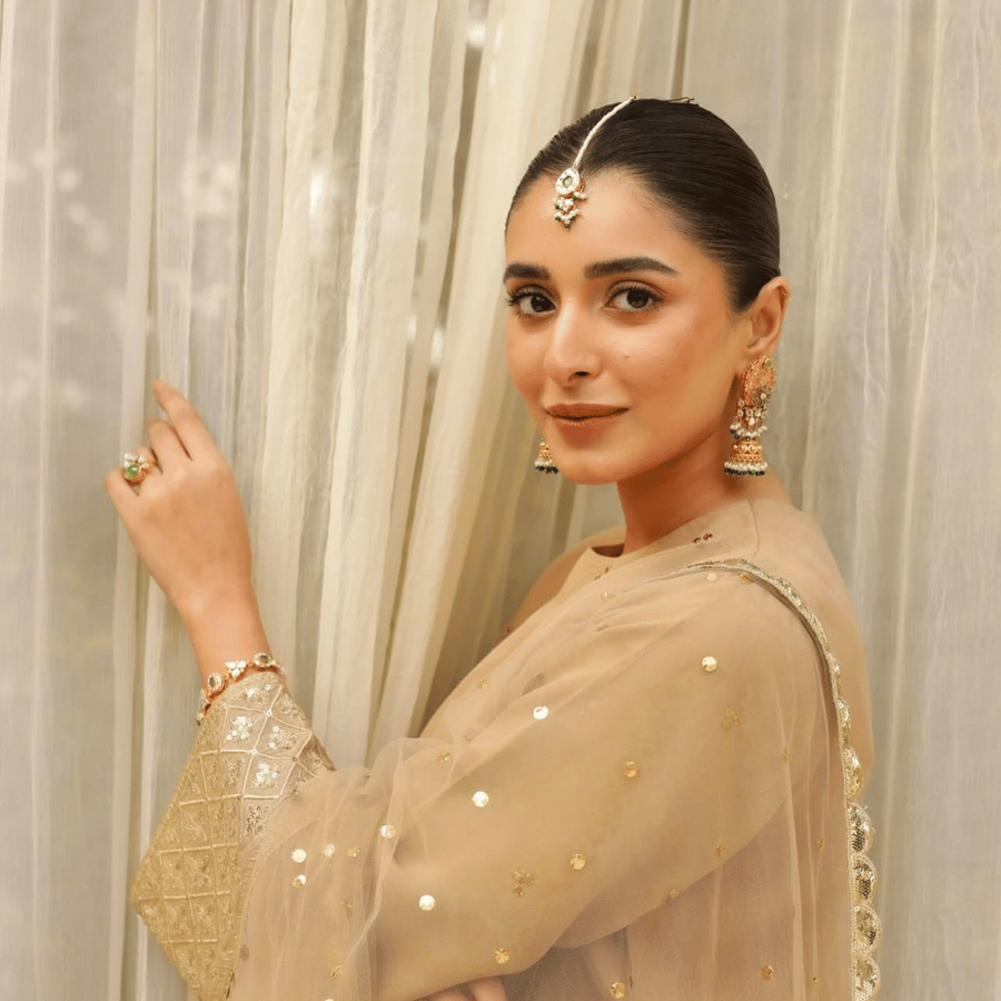 Golden Grace – Luxury Embroidered Suit for Women