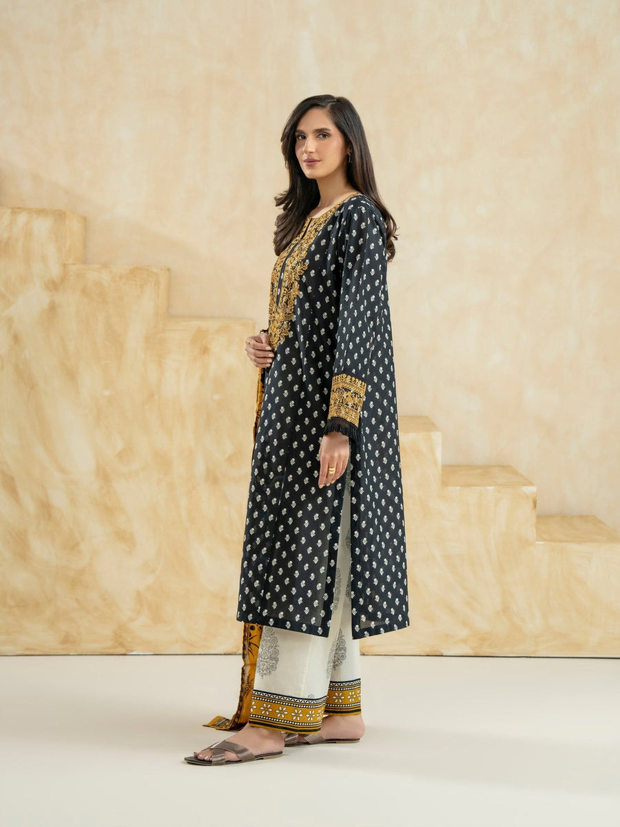 3 Piece Lawn Suit - Embroidered (Pret) - Pehnaawaa