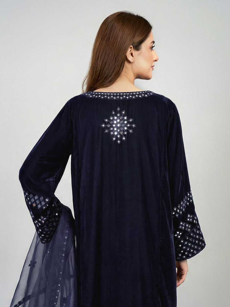 3 Piece Velvet Suit - Embroidered (Pret) - Pehnaawaa