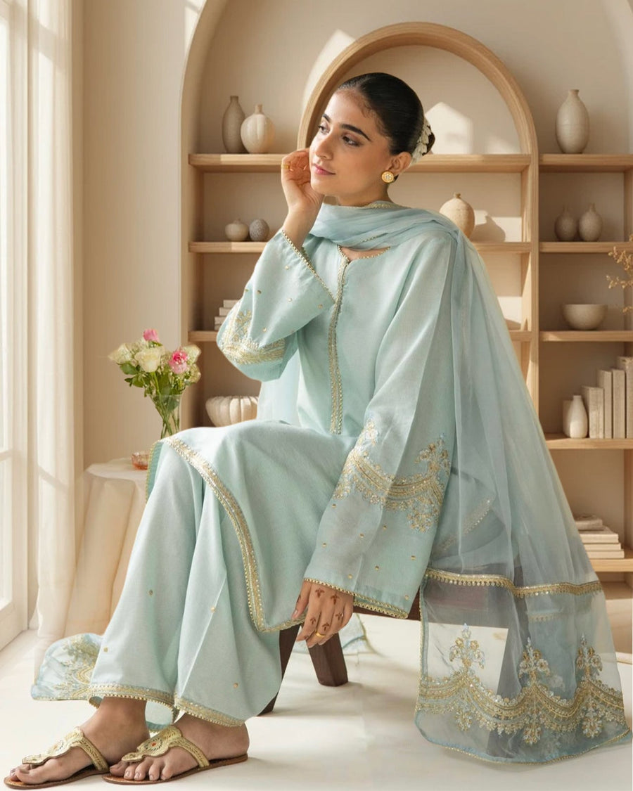 Aqua Bloom – Stylish Summer Suit for Women