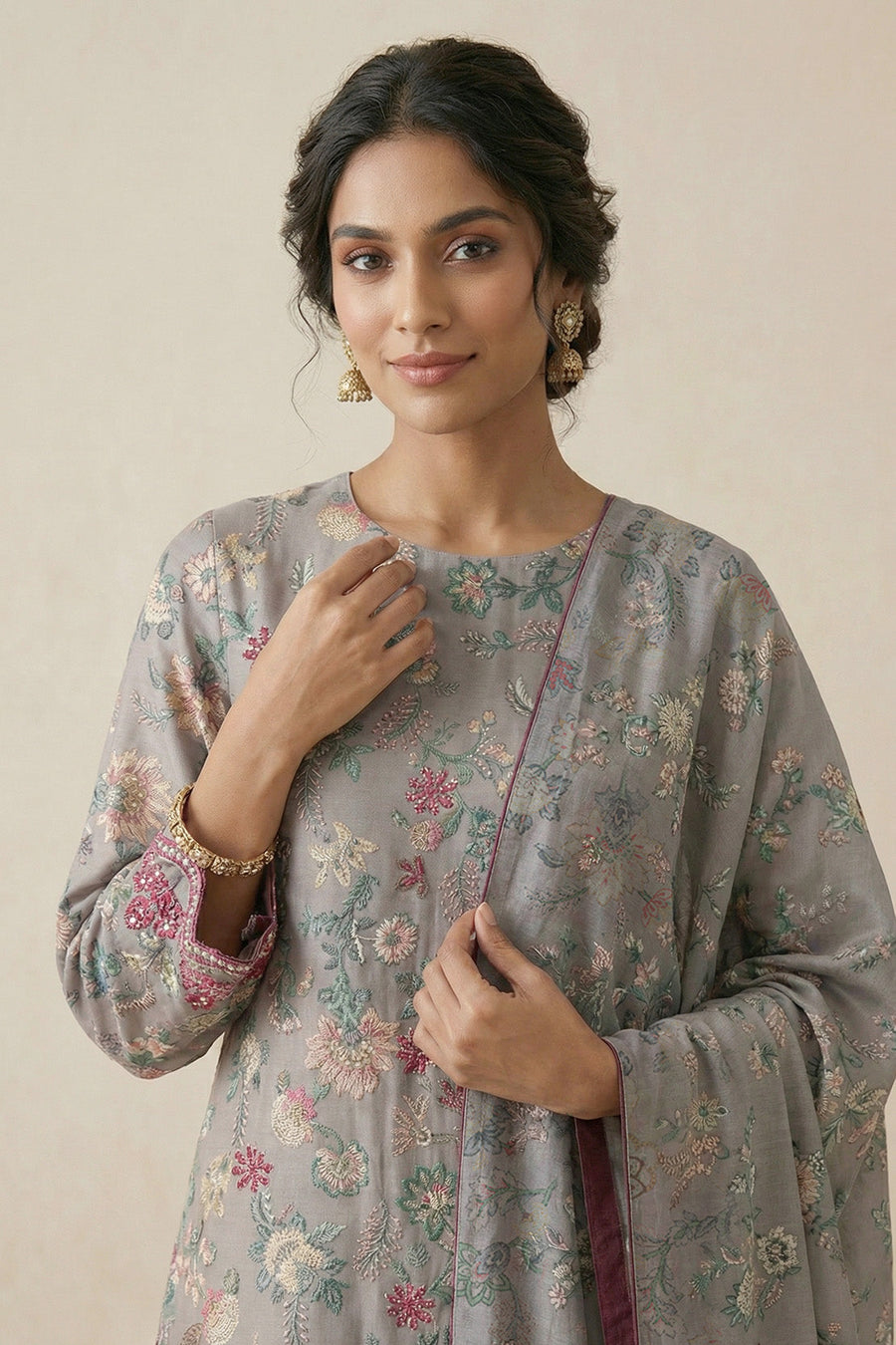 Silver Grey Chikankari Lawn Ensemble – 3 Piece Suit